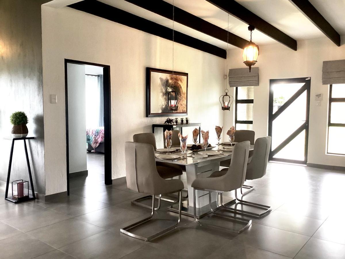 Harpy Haven Villa Parys
