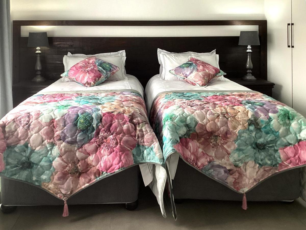Harpy Haven Villa Parys