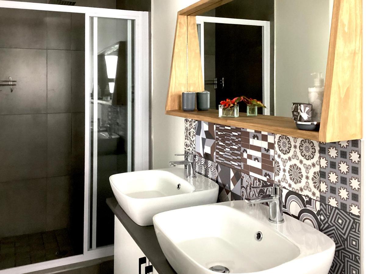 Harpy Haven * Parys